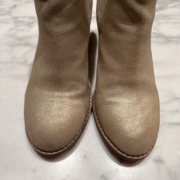 Cream bootie  - Picture 4 of 11